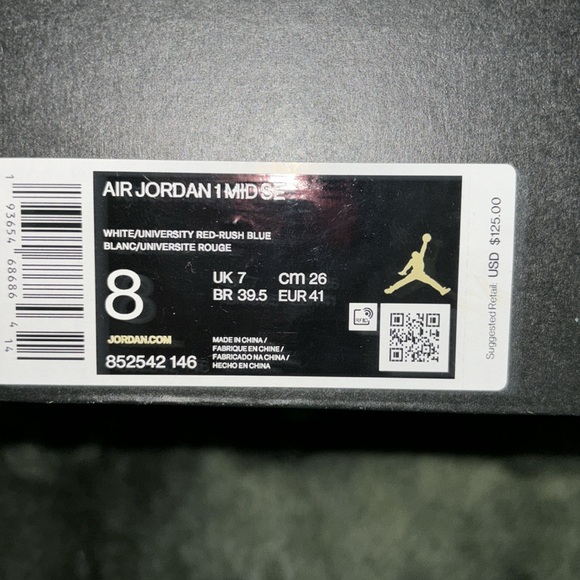 *sfw* Never worn womens Air Jordan 1 Mid SE - Picture 2 of 2